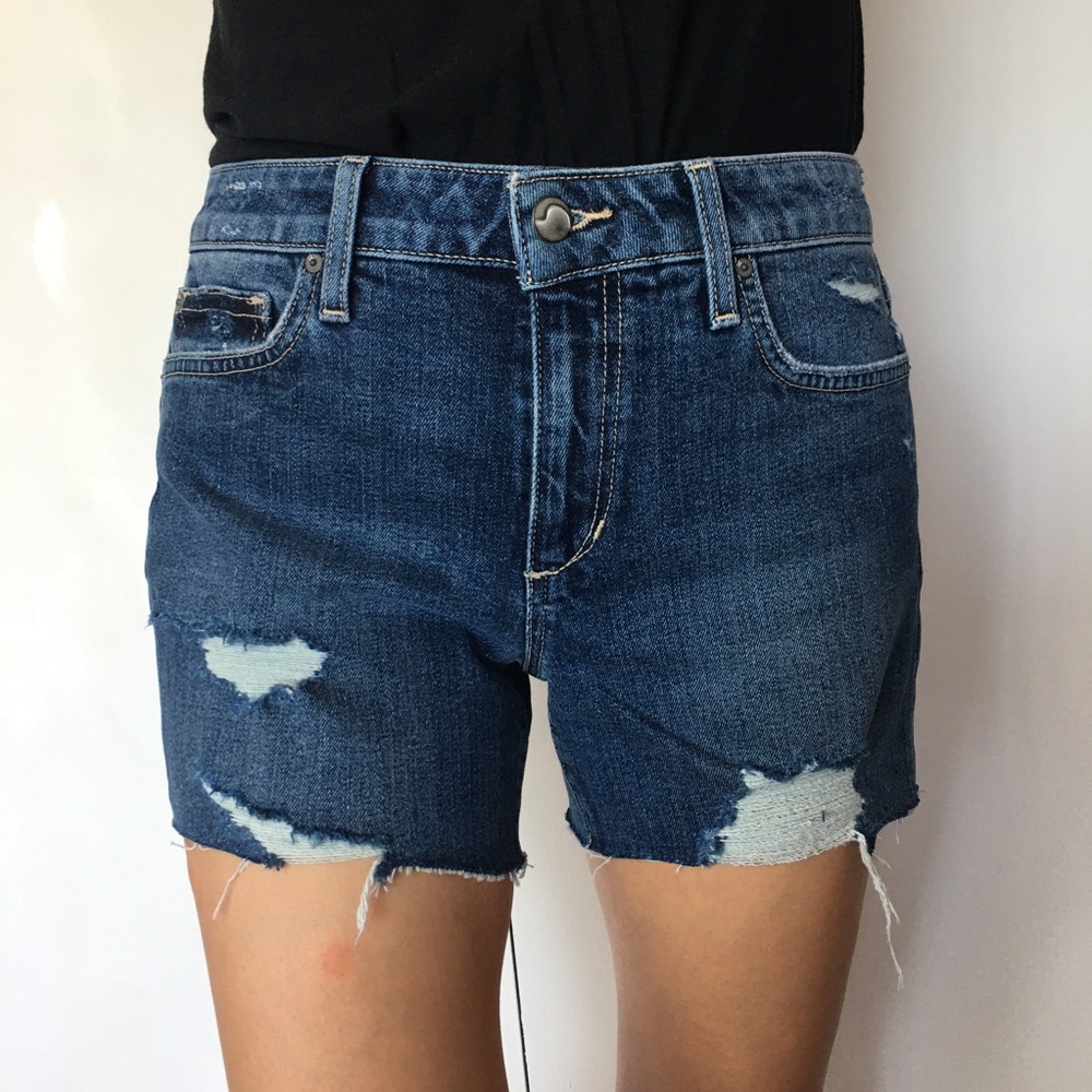 Joe’s 4” inseam distressed cut off denim shorts 26